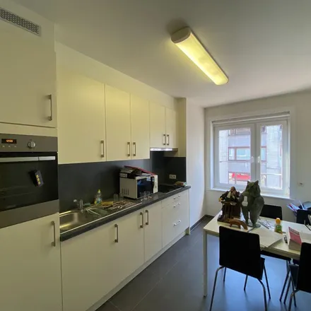Rent this 1 bed apartment on Sportstraat 205 in 9000 Ghent, Belgium
