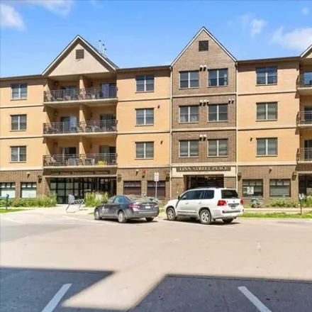 Buy this 1 bed condo on 319 East Court Street in Iowa City, IA 52240