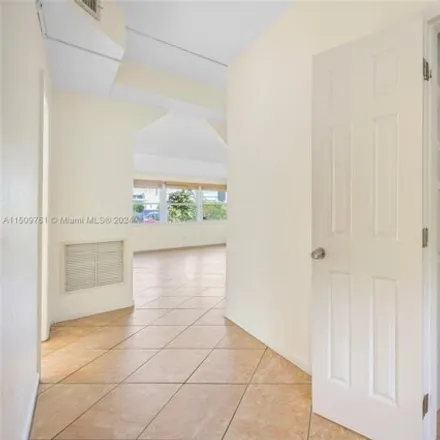 Image 8 - 820 Northeast 17th Terrace, Fort Lauderdale, FL 33304, USA - Townhouse for sale