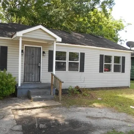 Buy this 3 bed house on 1813 Halls Mill Road in Mertz, Mobile