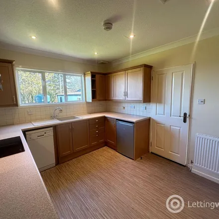 Image 9 - Cadzow House, Mineral Railway Path, Hamilton, ML3 7BS, United Kingdom - Apartment for rent