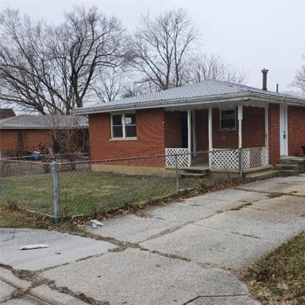 Rent this 3 bed house on 1737 Stewart Boulevard in Wrightview, Fairborn