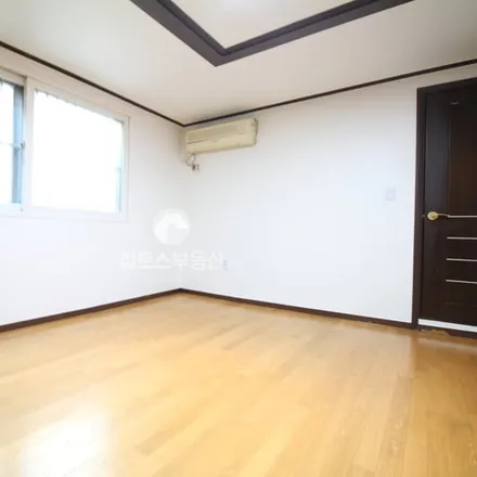 Rent this studio apartment on 서울특별시 강남구 논현동 222-4