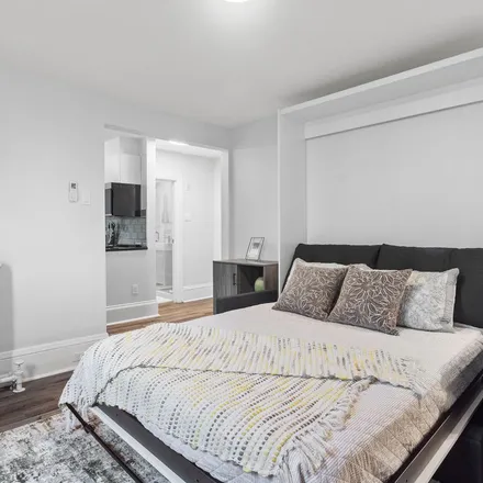 Image 2 - 360 Friel Street, Ottawa, ON K1N 6M3, Canada - Apartment for rent