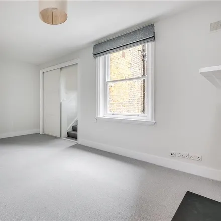 Rent this studio apartment on 57 Hans Road in London, SW3 1RL
