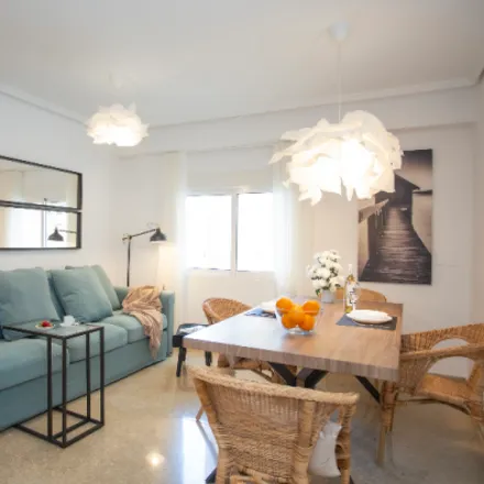 Rent this 4 bed apartment on Carrer del Doctor Zamenhof in 13, 46008 Valencia