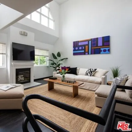 Image 2 - 14235 Dickens St Unit 2, Sherman Oaks, California, 91423 - Townhouse for sale