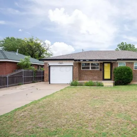 Buy this 3 bed house on 1117 Smiley St in Amarillo, Texas