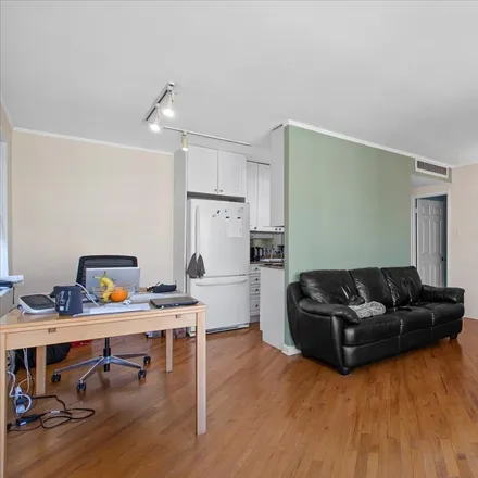 Image 6 - 525 West Aldine Avenue - Apartment for rent