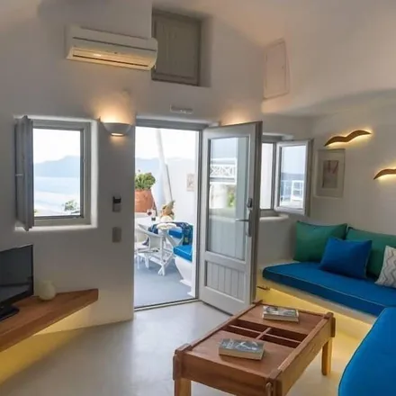 Rent this 2 bed house on Ia Municipal Unit in Thira Regional Unit, Greece