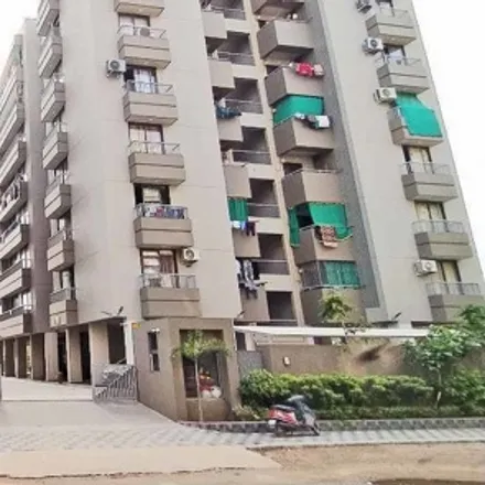 Buy this 3 bed apartment on unnamed road in Chandkheda, Ahmedabad - 380001