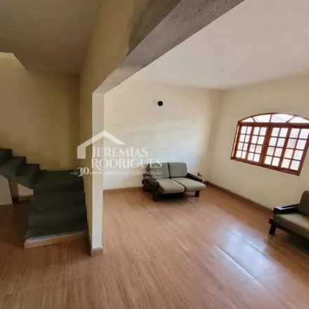 Buy this 3 bed house on Rua dos Expedicionários in Centro, Pindamonhangaba - SP