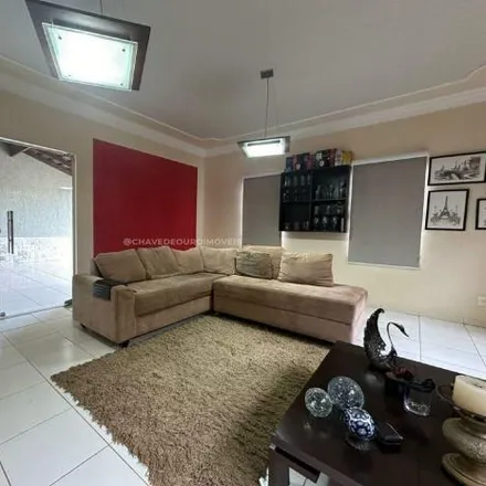 Buy this 3 bed house on Rua Abélio Baptista Carvalho in Vila Umuarama, Uberaba - MG