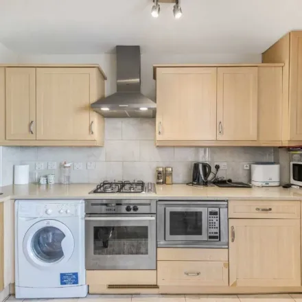 Image 2 - Regent Court, 1 North Bank, London, NW8 8JY, United Kingdom - Apartment for rent