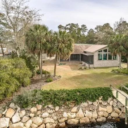 Buy this 3 bed house on 556 River Road in Franklin County, FL 32322