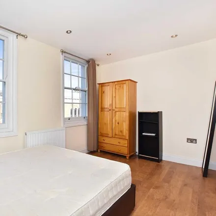 Image 3 - 1 Keystone Crescent, London, N1 9DS, United Kingdom - Apartment for rent