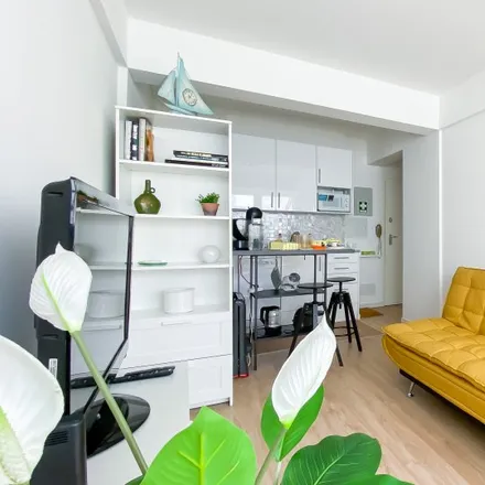 Rent this 1 bed apartment on Rua Peixinho Junior in 2770-113 Oeiras, Portugal