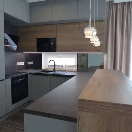 Rent this 3 bed apartment on Budapest in Csillaghegyi út 3, 1037