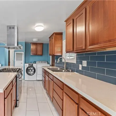 Image 5 - 1560 Massachusetts Avenue, Riverside, CA 92521, USA - Apartment for sale