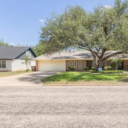 Buy this 4 bed house on 2802 Tanglewood Drive in San Angelo, TX 76904