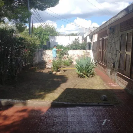 Buy this studio house on Avenida Sucre in Pringles, D5700 HHW San Luis