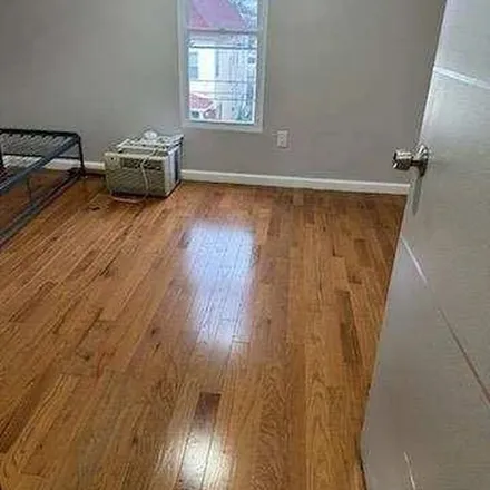 Rent this 6 bed apartment on JCPD South District in 191 Bergen Avenue, West Bergen