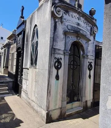 Buy this studio house on Recoleta Cemetry in Junín, Recoleta