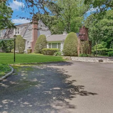 Image 2 - 36 Titus Ln, Cold Spring Harbor, New York, 11724 - House for sale