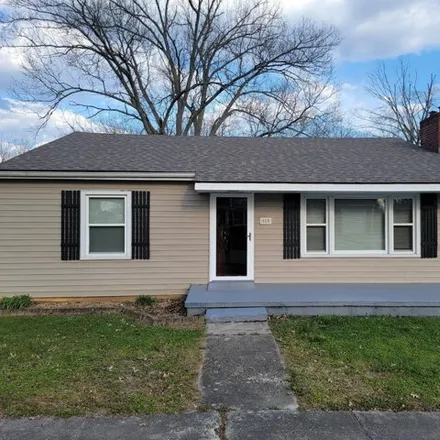 Buy this 4 bed house on 573 Sycamore Street in Carlisle, KY 40311