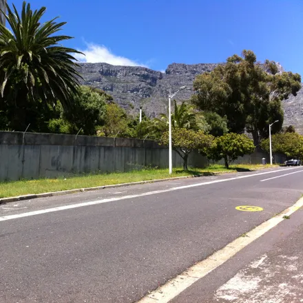 Image 6 - Stellenhof, Escombe Road, Cape Town Ward 77, Cape Town, 8001, South Africa - Apartment for rent