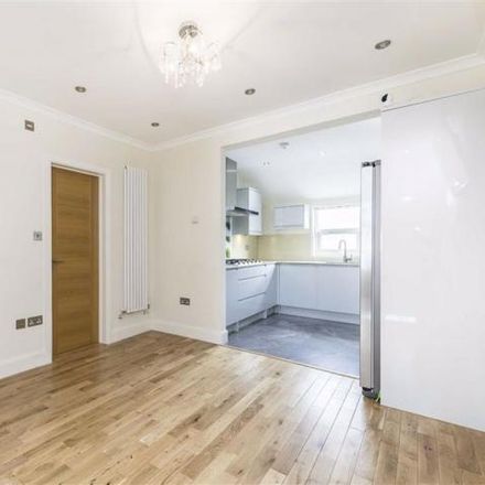 Rent this 2 bed apartment on High Street in London, KT1 4DG