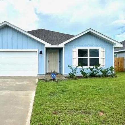 Rent this 4 bed house on unnamed road in Crestview, FL 32593