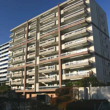 Rent this 3 bed apartment on Chemin de la Brume 4 in 1110 Morges, Switzerland
