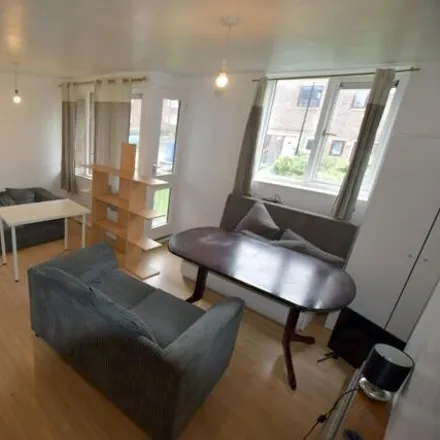 Image 1 - Brook Hill, Saint George's, Sheffield, S3 7RD, United Kingdom - Apartment for rent