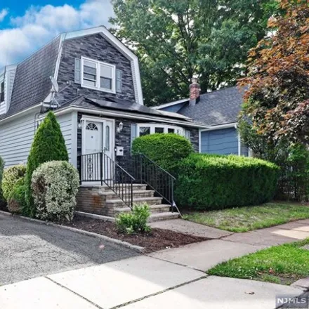 Buy this 3 bed house on Hartley Place in Warren Point, Fair Lawn