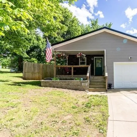 Buy this 3 bed house on 184 East Main Street in Vine Grove, Hardin County