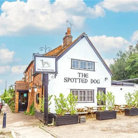 Image 1 - The Spotted Dog, 8 High Street, Flamstead, AL3 8BS, United Kingdom - House for sale