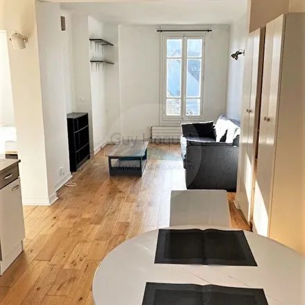 Image 3 - 8 Rue Louis Blanc, 92170 Vanves, France - Apartment for rent