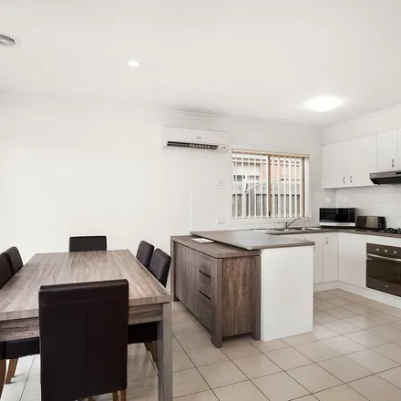 Image 2 - 14 Tony Drive, Truganina VIC 3029, Australia - Apartment for rent