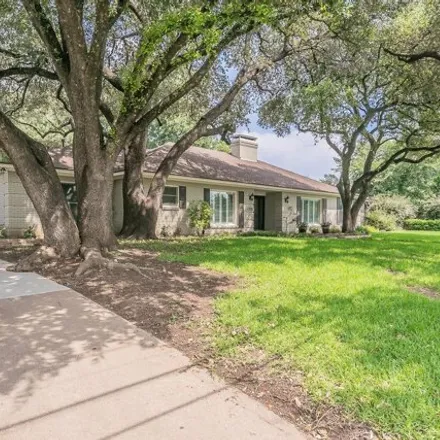 Image 2 - 3415 Autumn Ct, Fort Worth, Texas, 76109 - House for sale