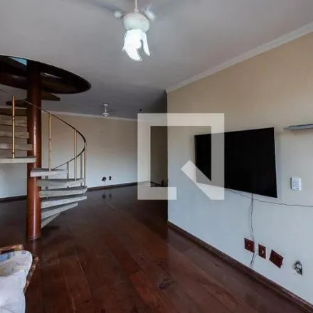 Rent this 4 bed apartment on Rua Enguaguaçú in Ponta da Praia, Santos - SP