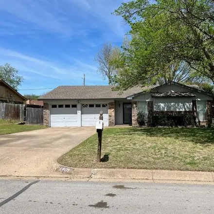 Rent this 3 bed house on 1409 Briar Run in Benbrook, Texas