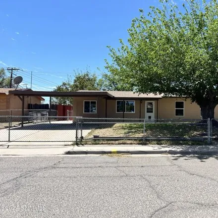 Buy this 3 bed house on 2102 Lester Avenue in Las Cruces, NM 88001