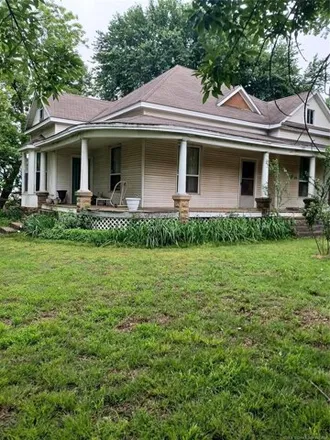 Buy this 3 bed house on 380 West Okmulgee Avenue in Checotah, McIntosh County