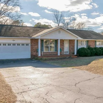 Buy this 3 bed house on 4756 Briarwood Circle in Lake Hills, Chattanooga