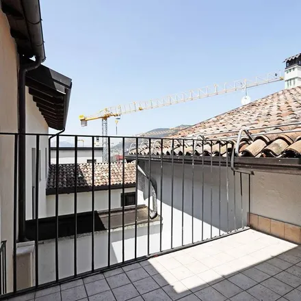 Image 8 - Palazzo Bucciarelli, Via Sassa, 67100 L'Aquila AQ, Italy - Apartment for rent