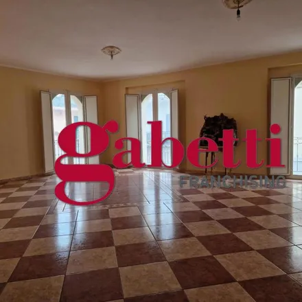 Image 5 - Via Roma, 81047 Marcianise CE, Italy - Apartment for rent