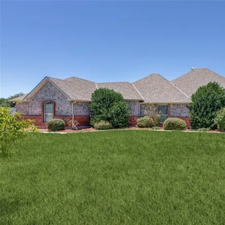 Buy this 4 bed house on 4395 County Road 463 in Collin County, TX 75407