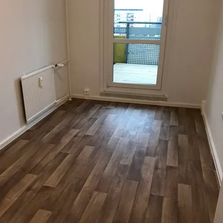 Rent this 3 bed apartment on Volkshochschule Marzahn-Hellersdorf in Mark-Twain-Straße 27, 12627 Berlin