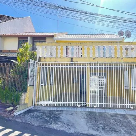Buy this 3 bed house on Rua Reinoldo Ihlenfeldt 71 in Santa Cândida, Curitiba - PR